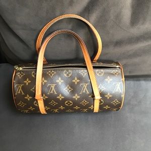 Louis Vuitton Papillon 26